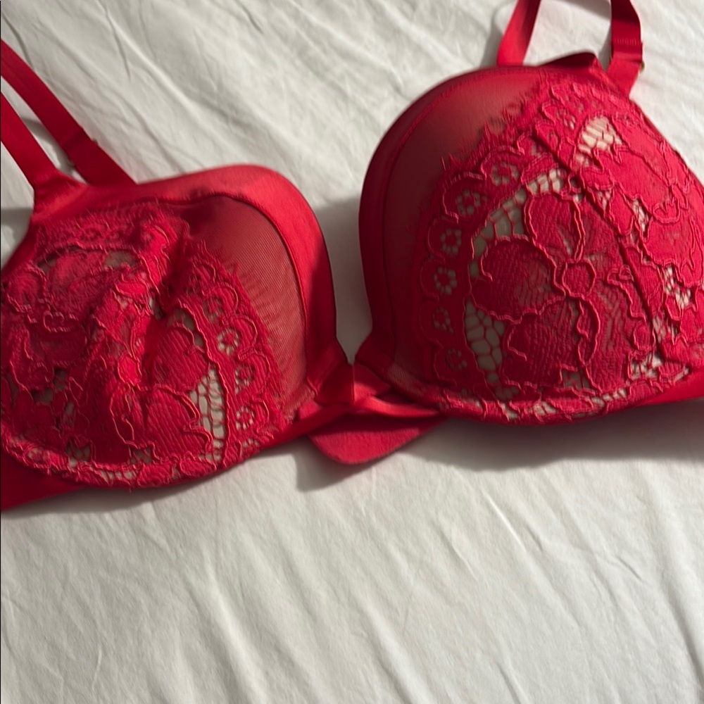 Victoria's Secret Red Lace Bra with Underwire and Adjustable Straps